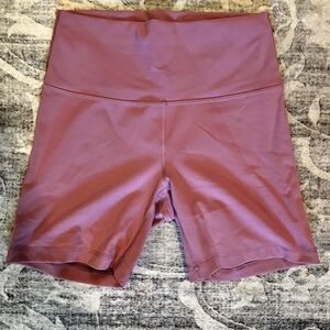 Lululemon Wunder Train Shorts Size 8